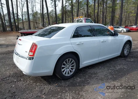 2013 Chrysler 300 Motown from USA, damaged, VIN 2C3CCAAG1DH504231